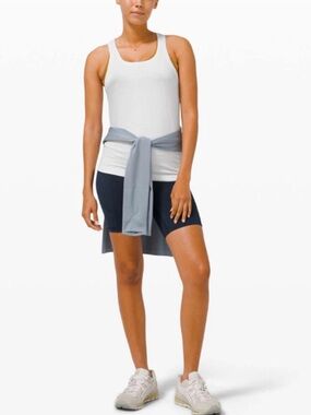 Lululemon top size S